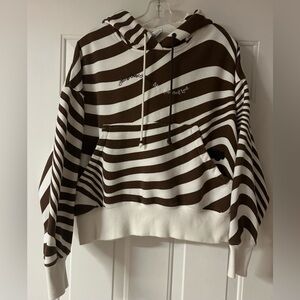 Nike Hoodie Womens S  Zebra Sweatshirt Sportswear Oversized‎ Pullover DZ3101-205
